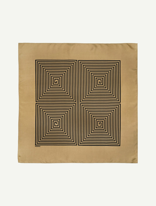 Carmen in Stockholm Beige