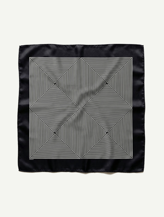 Carmen Maxi in Classic Black